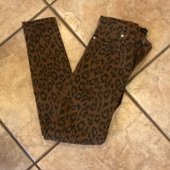 Banana Republic Cheetah 🐆 Jean - Picture 5 of 5